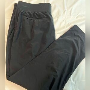 Athleta black crop pants size 14